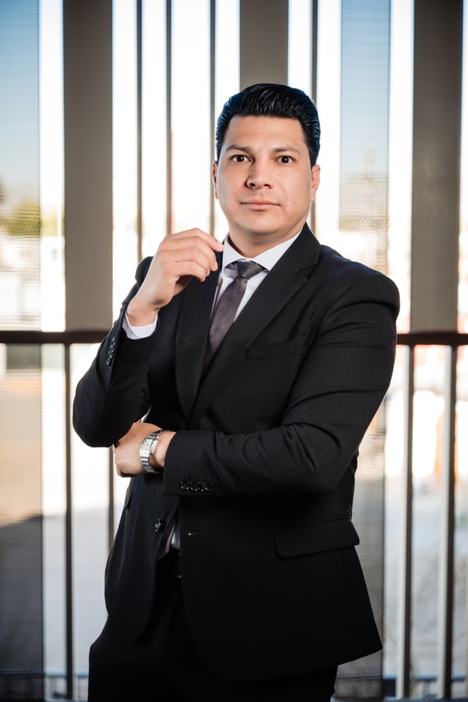 Lic. Carlos Peralta